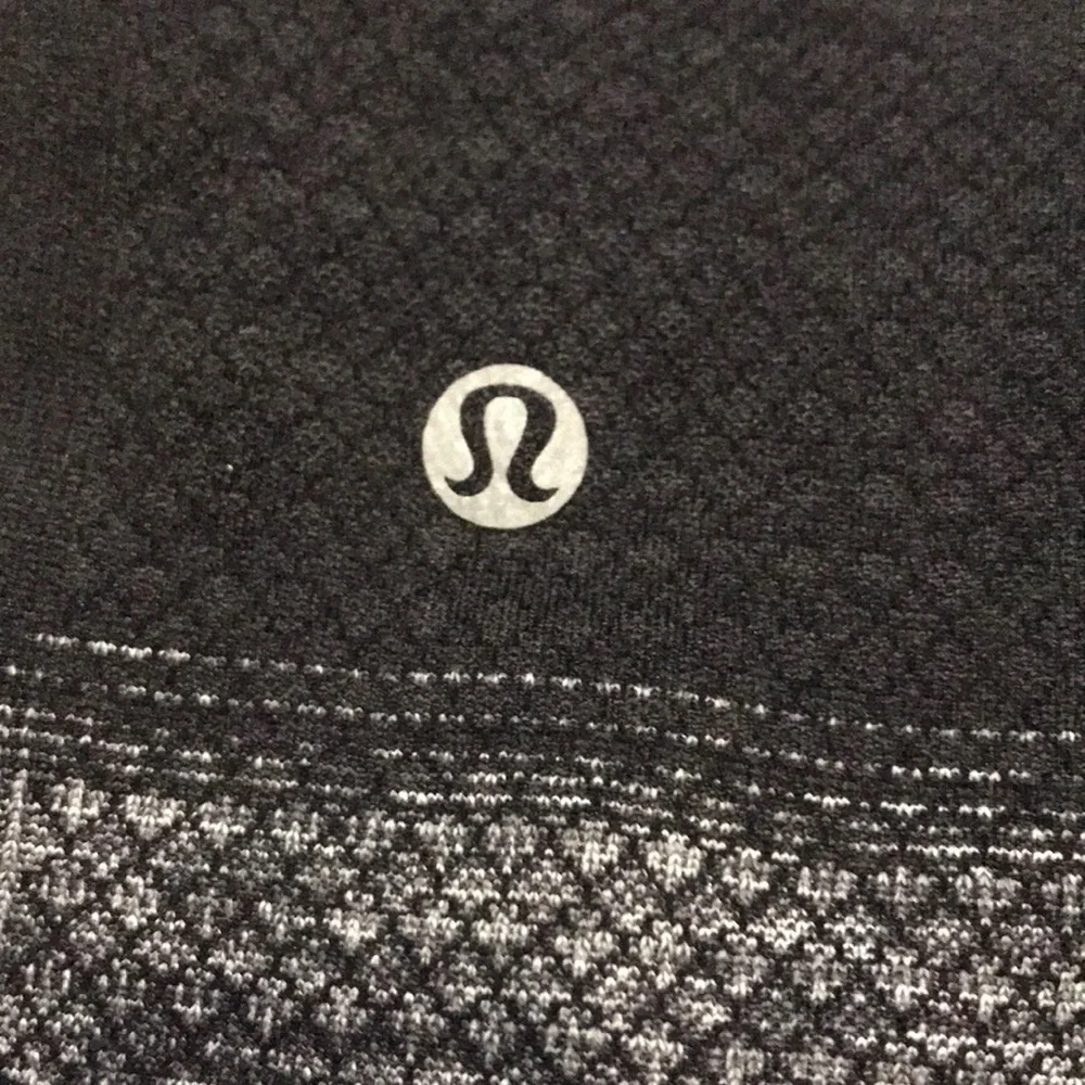 Lululemon Seamlessly Street Crop Heathered Black